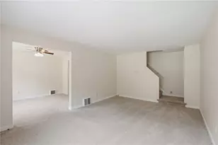 124 MacFarlane Dr, Pittsburgh, PA 15235 - Photo 3