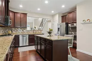 1401 Cambridge Dr, Collier Township, PA 15142 - Photo 11