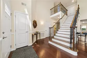 1401 Cambridge Dr, Collier Township, PA 15142 - Photo 3
