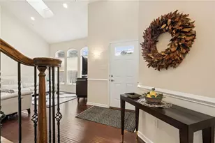 1401 Cambridge Dr, Collier Township, PA 15142 - Photo 5