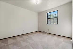 100 Duquesne Blvd, Pittsburgh, PA 15068 - Photo 15