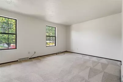 100 Duquesne Blvd, Pittsburgh, PA 15068 - Photo 5