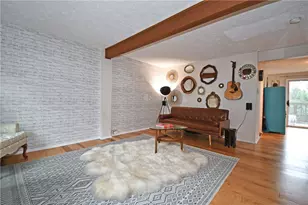 308 Murrays Ln, Pittsburgh, PA 15234 - Photo 3