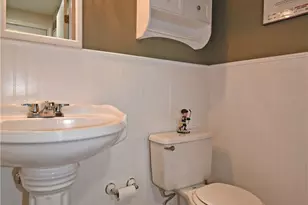 308 Murrays Ln, Pittsburgh, PA 15234 - Photo 13