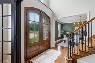 112 Hardwood Dr, Peters Township, PA 15367 - Photo 5