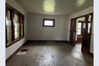 1208 Negley St, Farrell, PA 16121 - Photo 3