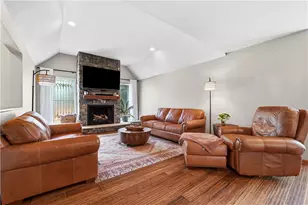656 Penn St, Pittsburgh, PA 15227 - Photo 5