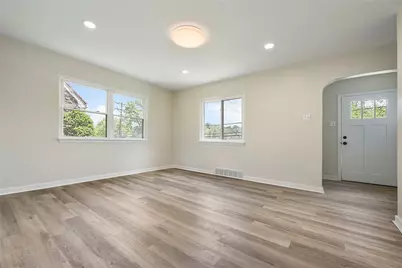 7957 Aber Rd, Pittsburgh, PA 15147 - Photo 5