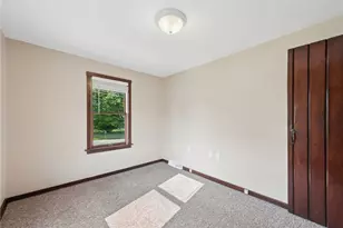 1676 E Laurel Cir, Mount Pleasant Township, PA 15666 - Photo 11