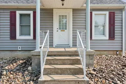 1676 E Laurel Circle, Mount Pleasant Township, PA 15666 - Photo 3