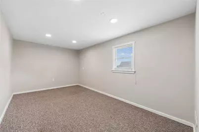 1676 E Laurel Circle, Mount Pleasant Township, PA 15666 - Photo 7