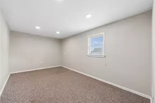 1676 E Laurel Cir, Mount Pleasant Township, PA 15666 - Photo 7
