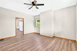 1346 Keim St, Moon/Crescent Twp, PA 15046 - Photo 7