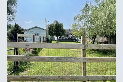 1752 S Eighty Eight Rd, Greensboro, PA 15338 - Photo 27