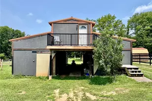 1752 S Eighty Eight Rd, Greensboro, PA 15338 - Photo 19