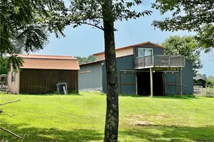 1752 S Eighty Eight Rd, Greensboro, PA 15338 - Photo 23
