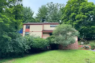 3301 Brookdale Dr, Bethel Park, PA 15241 - Photo 3