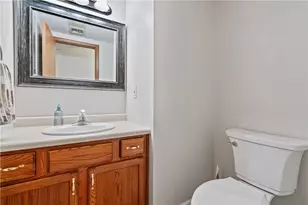 1429 Greenbriar Ct, South Park, PA 15129 - Photo 15
