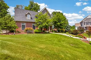 111 Whispering Heights Ln, Peters Township, PA 15367 - Photo 5