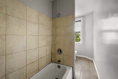 2332 Eccles St, Pittsburgh, PA 15210 - Photo 21