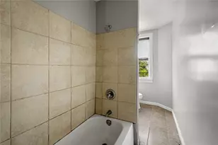 2332 Eccles St, Pittsburgh, PA 15210 - Photo 21