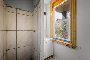 2332 Eccles St, Pittsburgh, PA 15210 - Photo 7