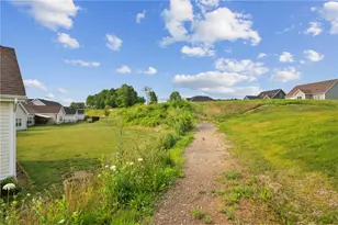 312 Gleneagles Dr, Center Township, PA 16001 - Photo 41