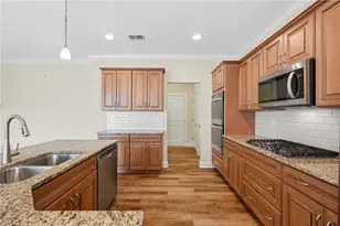 312 Gleneagles Dr, Center Township, PA 16001 - Photo 15