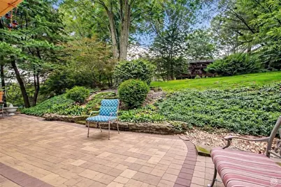 10062 Oakridge Drive, Pittsburgh, PA 15090 - Photo 35
