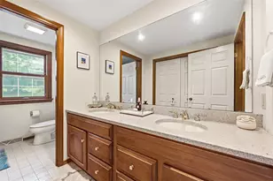 10062 Oakridge Dr, Pittsburgh, PA 15090 - Photo 27