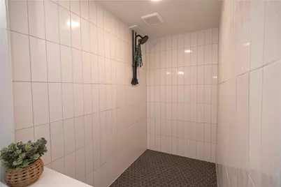 1040 Summit Dr, Greensburg, PA 15601 - Photo 23