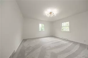 1040 Summit Dr, Greensburg, PA 15601 - Photo 21