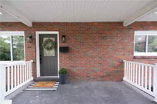 1040 Summit Dr, Greensburg, PA 15601 - Photo 3
