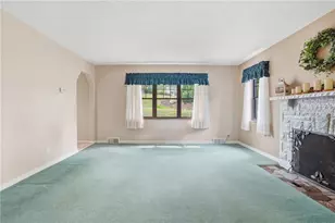 4730 Rolling Hills Rd, Pittsburgh, PA 15236 - Photo 7