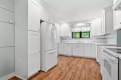 4730 Rolling Hills Road, Pittsburgh, PA 15236 - Photo 17