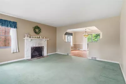 4730 Rolling Hills Road, Pittsburgh, PA 15236 - Photo 5