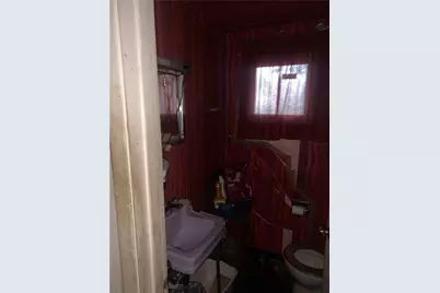 1118 Sherman St, Pittsburgh, PA 15221 - Photo 9