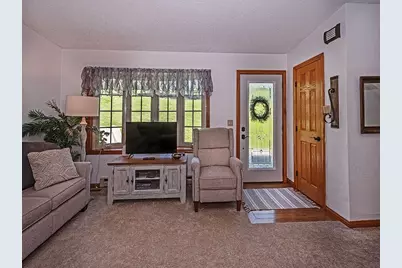 638 Knoll Lane, Upper Burrell, PA 15613 - Photo 13