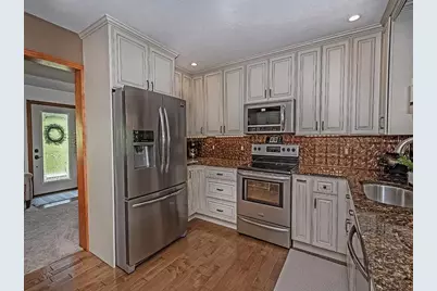 638 Knoll Lane, Upper Burrell, PA 15613 - Photo 5
