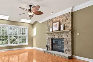 202 W Vanderbilt Dr, Adams Township, PA 16046 - Photo 17