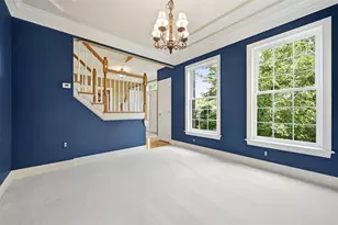 202 W Vanderbilt Dr, Adams Township, PA 16046 - Photo 9
