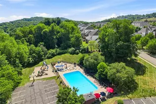 202 W Vanderbilt Dr, Adams Township, PA 16046 - Photo 27