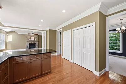 202 W Vanderbilt Drive, Adams Township, PA 16046 - Photo 13