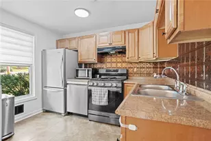 275 Lilac Dr, Monroeville, PA 15146 - Photo 7