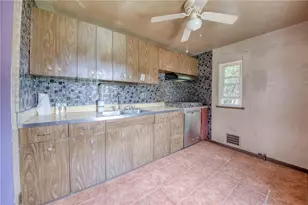 548 Lincoln Ave, Heidelberg, PA 15106 - Photo 9