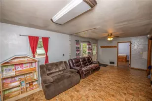 905 Branchton Rd, Cherry Township, PA 16020 - Photo 5