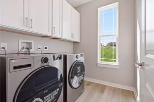 9275 Harmony Dr, Pittsburgh, PA 15237 - Photo 21