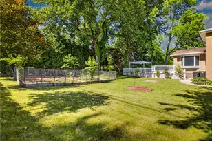 201 Santa Fe Dr, Bethel Park, PA 15102 - Photo 47