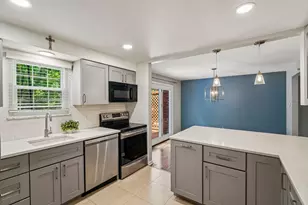 9195 Collington Square, Pittsburgh, PA 15101 - Photo 7