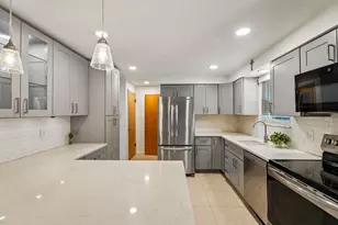 9195 Collington Square, Pittsburgh, PA 15101 - Photo 7
